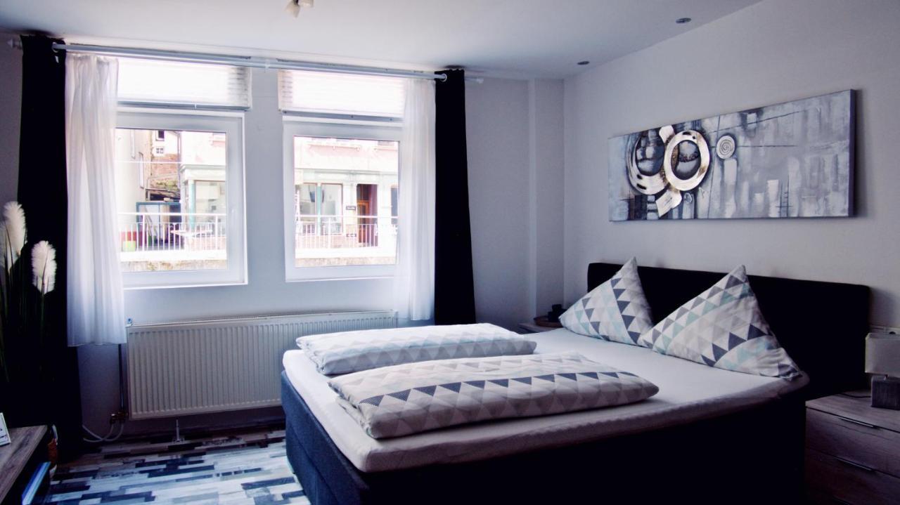 באד ווילבאד Moderne Wohnung Schwarzwald - In Bester Lage Direkt Am Fluss מראה חיצוני תמונה